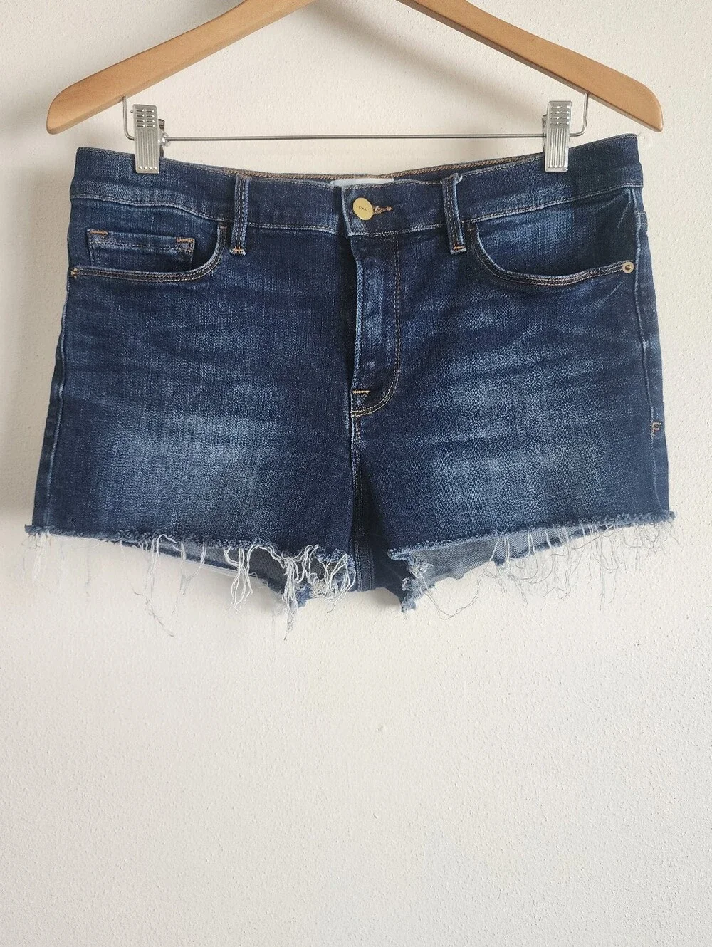 FRAME Le Cutoff Astor Raw Edge Denim Shorts Dark Wash 29 - Picture 2 of 12